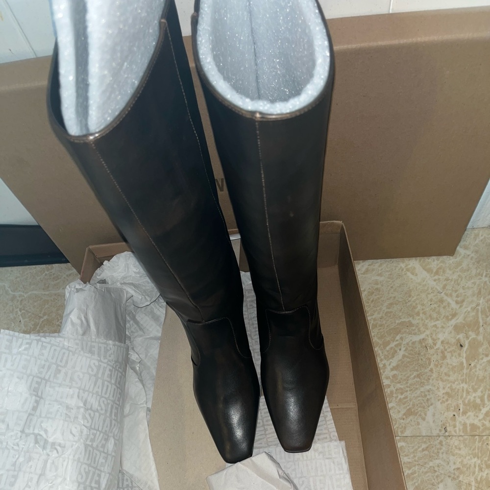 Steve Madden Lander Black Leather kitten Heeled Boots 8.5 - Picture 8 of 14